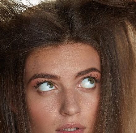 Dix idées reçues sur les cheveux secs