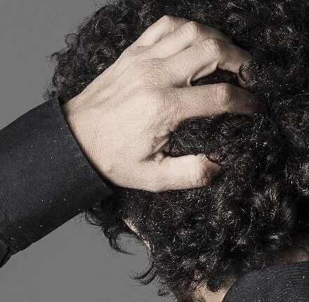 Homme : comment lutter contre les pellicules ?