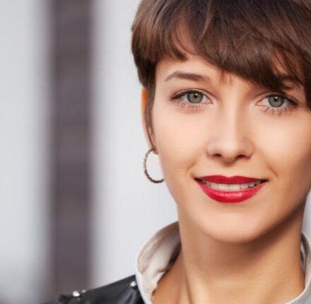 Comment entretenir ma coupe courte pour qu'elle garde sa personnalité ?