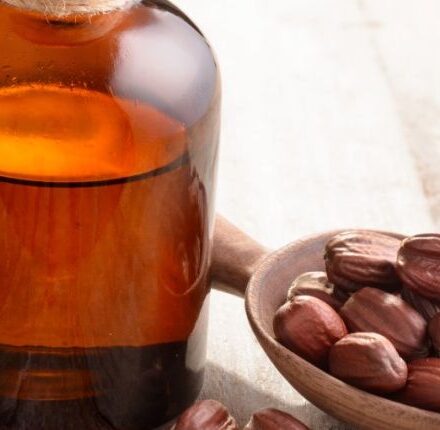 L'avis de Catherine Gilette, aromatologue sur l'huile de jojoba