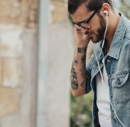 Homme : 3 idées de coiffures avec des cheveux mi-longs