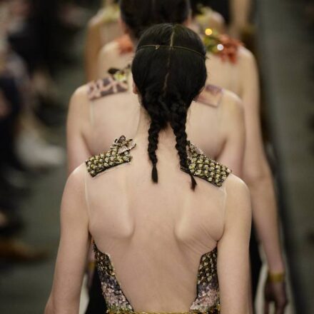La double tresse enroulée, must-have de la rentrée ?