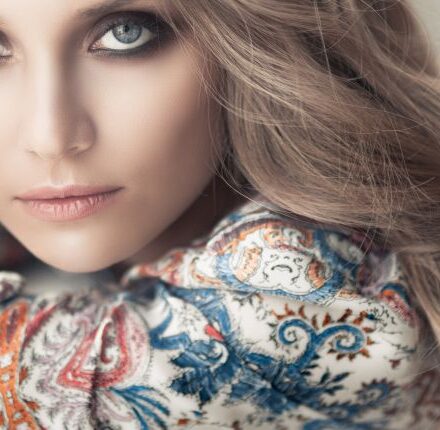 Coiffure : vos incontournables pour retouches au bureau