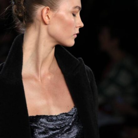 Comment reproduire le chignon nid du défilé Jason Wu ?