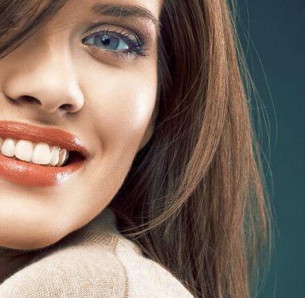 Cheveux secs : astuces pour les soigner au quotidien