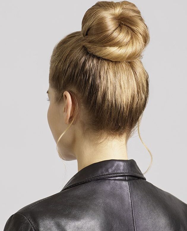 Le bun, la coiffure intemporelle