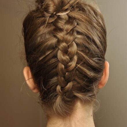 Le chignon banane tressé