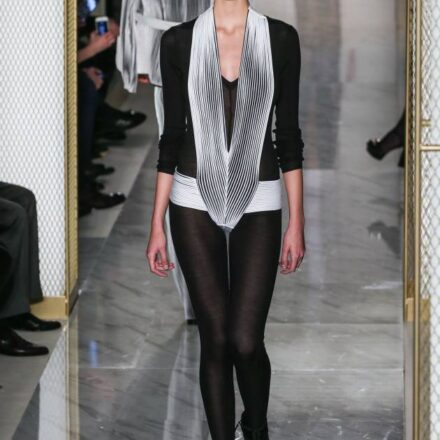 Le wet look sur une coupe boyish