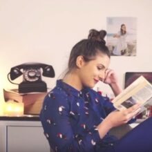 Tuto coiffure : comment faire un chignon bun tressé ?