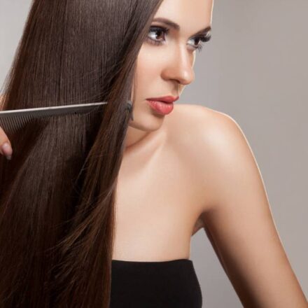 Nettoyer sa brosse à cheveux et ses peignes