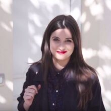 Comment faire un brushing parfait sans frisottis : le tuto coiffure de Noémi