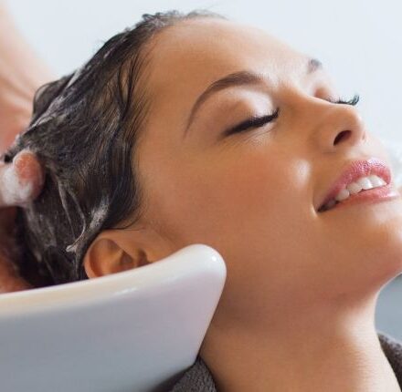 Shampoing, après-shampoing, masque... Lexique de ces soins pour cheveux