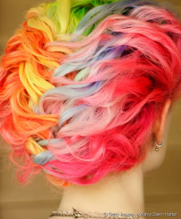 5851-cheveux-arc-en-ciel-article_media_block-1.jpg