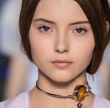 Vu sur les défilés : le faux carré du podium Dior