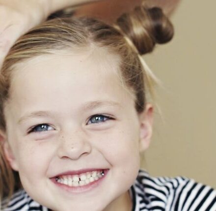 Comment bien entretenir les cheveux de mon enfant ?
