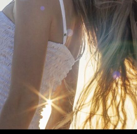 [True Facts] Couper ses pointes fait-il pousser les cheveux plus vite ?