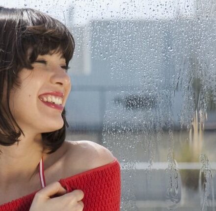 Tendance 2016 : la frange asymétrique, on l'adopte ?