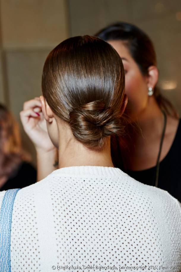 8038-un-chignon-bas-et-torsade-article_media_block-1.jpg