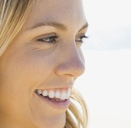 Comment faire tenir des boucles sur des cheveux fins ?