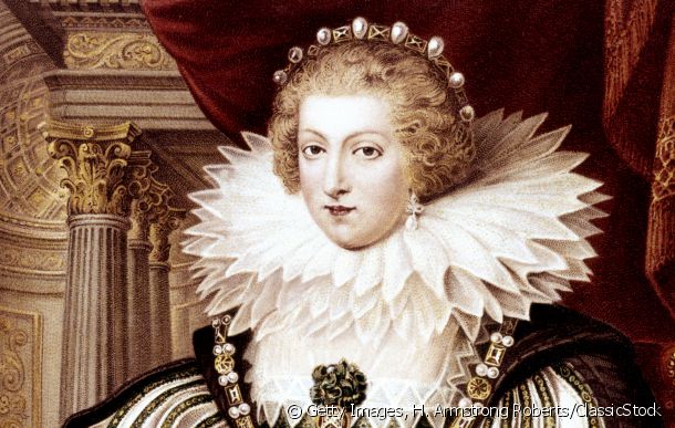 9128-anne-d-autriche-coiffee-d-une-couronne-article_media_block-2.jpg