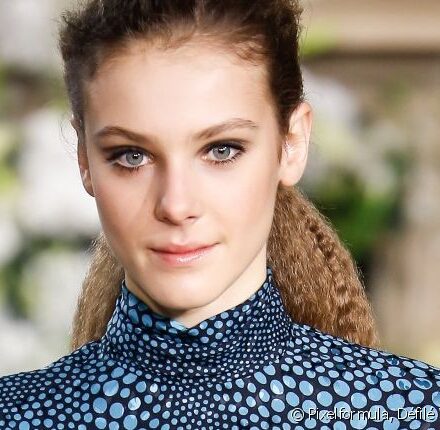 Cheveux gaufrés : les coiffures de l'hiver 2016-2017