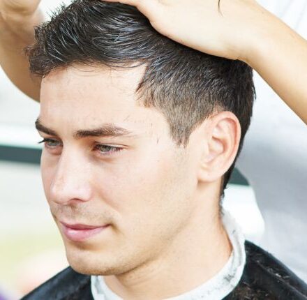 Hommes : coupe à secs ou sur cheveux mouillés ?