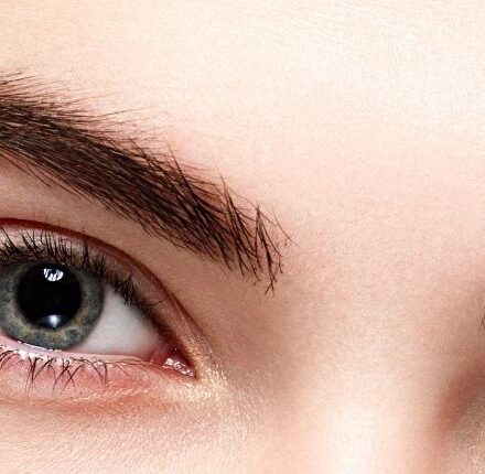 Pour ou contre la coloration des sourcils ?