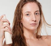 Pour ou contre le spray éclaircissant ?