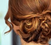 Coiffures : 3 chignons pour grandes occasions