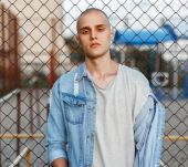 Le crâne rasé : la tendance edgy de l'Automne-Hiver  2017/2018
