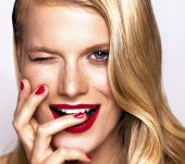 L'acide hyaluronique : c'est aussi bon pour les cheveux