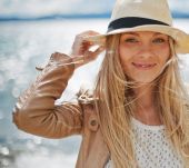 10 idées reçues sur les cheveux fins