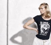 Le dégradé effilé au blond sensuel
