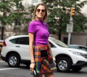 La mèche tressée sur une chevelure mi-longue : streetstyle