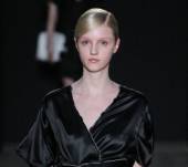 Réaliser un chignon plaqué zéro défaut