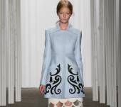 Comment adopter une queue-de-cheval sixties ?
