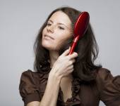 Apprendre à bien se brosser les cheveux