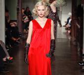 3 coiffures glamour pour votre soirée de Saint Valentin