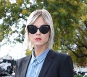 Réaliser un balayage blond polaire : streetstyle