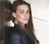 Cheveux châtain à bruns : le balayage caramel