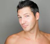 Homme : les gestes beauté pour des cheveux sains et vigoureux