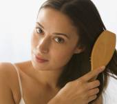 Brosse, lisseur, séchoir : comment les entretenir ?