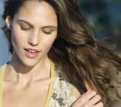True Facts : les produits coiffants, alliés de vos cheveux?