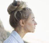 Quelles boucles d'oreilles pour quelles coiffures ?