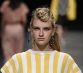 Comment adopter le front bun ?